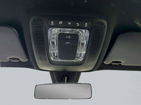 Used 2021 Mercedes-Benz GLB 250 image 64