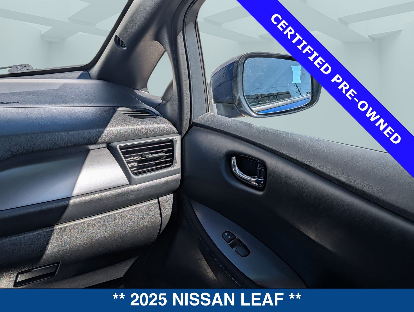 Used 2025 Nissan Leaf S FWD image 18