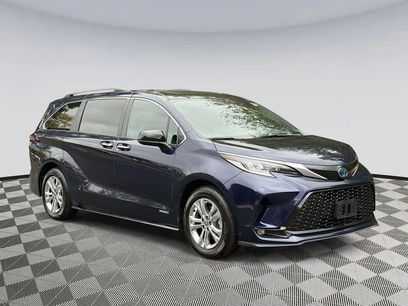Used 2021 Toyota Sienna XSE