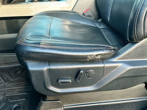 Used 2019 Ford F350 Lariat w/ Lariat Ultimate Package image 9