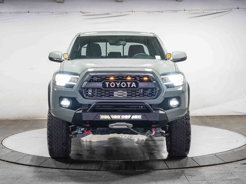 Used 2023 Toyota Tacoma TRD Off-Road AWD/4WD image 6
