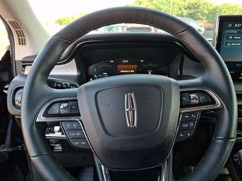 Certified 2022 Lincoln Nautilus AWD image 21