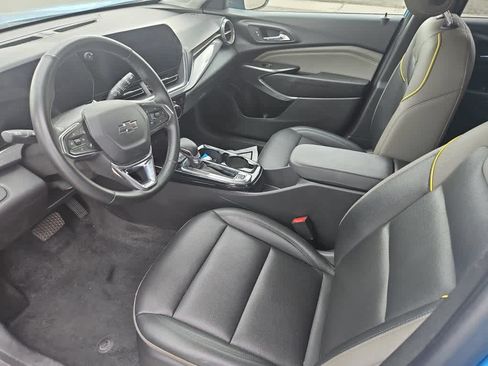 Used 2025 Chevrolet Trax ACTIV w/ Driver Confidence Package FWD image 14