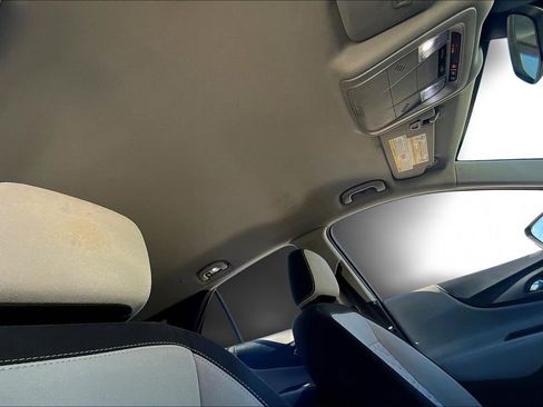 Used 2019 Chevrolet Equinox LT image 22