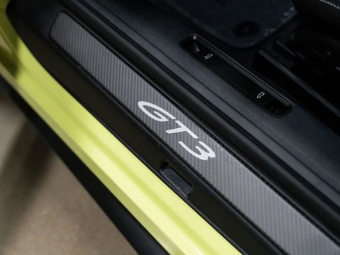 Used 2026 Porsche 911 GT3 w/ Weissach Package image 88