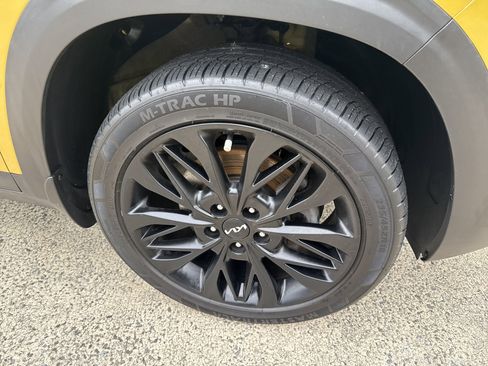 Used 2022 Kia Seltos Nightfall Edition image 13