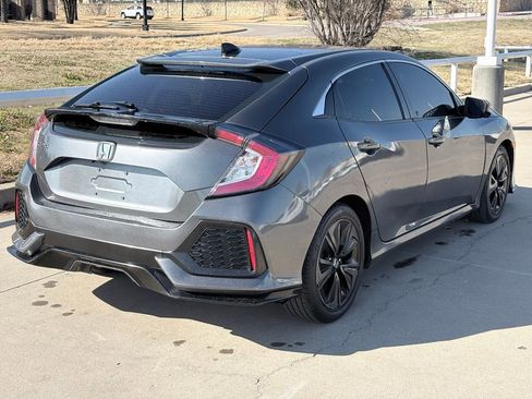 Used 2019 Honda Civic EX image 4