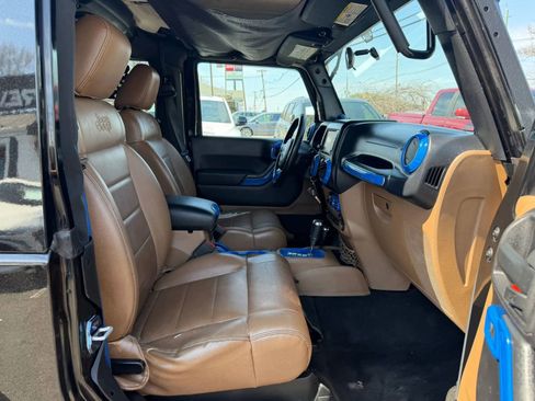 Used 2012 Jeep Wrangler Sahara w/ Mopar Chrome Edition Group image 11