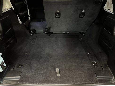 Certified 2020 Jeep Wrangler Unlimited Sahara w/ Safety Group image 14