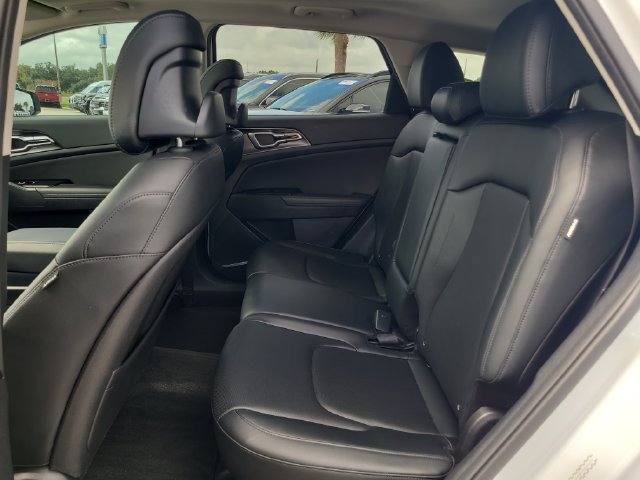 Used 2025 Kia Sportage EX w/ Premium Package FWD image 14