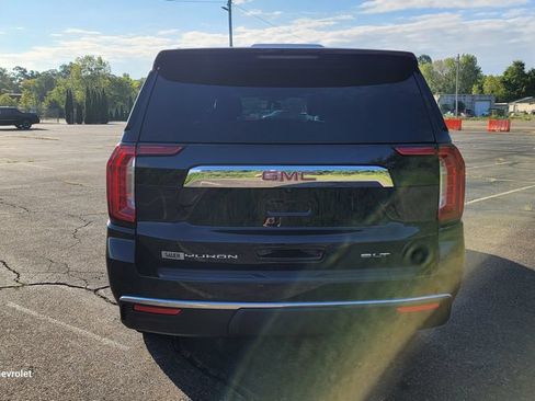 Used 2021 GMC Yukon XL SLT AWD/4WD image 10