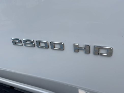 Used 2025 Chevrolet Silverado 2500 LT w/ Convenience Package image 50