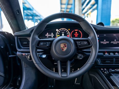 Used 2026 Porsche 911 GT3 RWD image 6