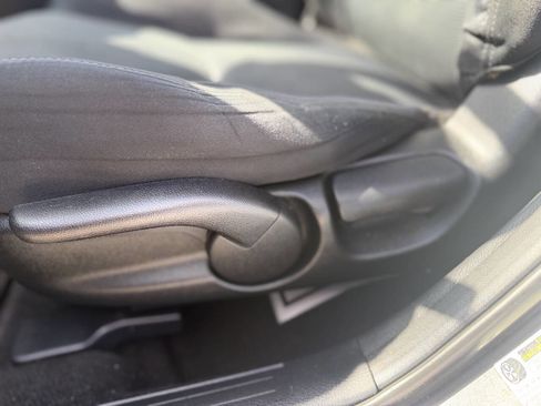 Used 2010 MAZDA MAZDA3 s Sport image 11