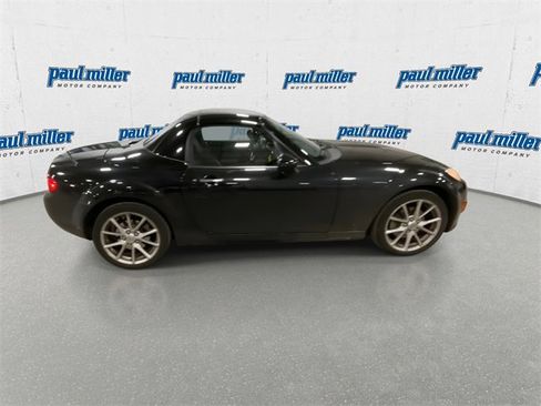 Used 2012 MAZDA MX-5 Miata Touring image 12