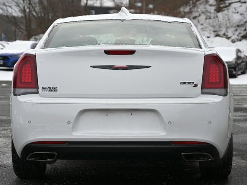 Used 2023 Chrysler 300 S image 6