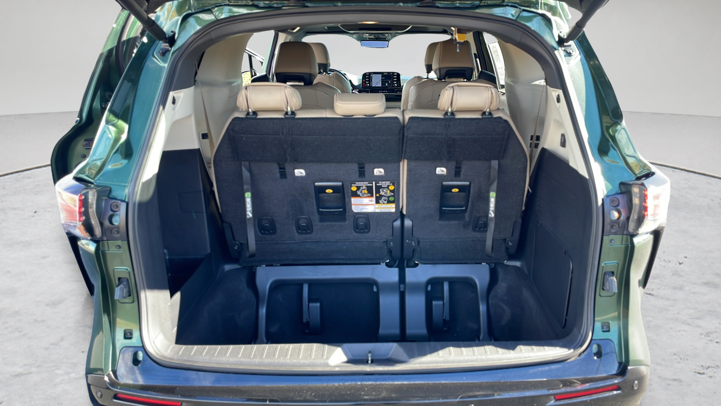 Certified 2023 Toyota Sienna Limited AWD/4WD image 20