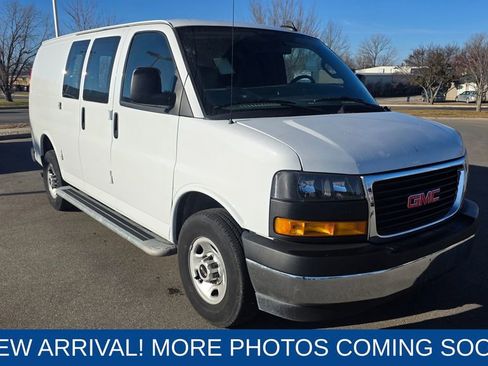 Used 2024 GMC Savana 2500 w/ Driver Convenience Package image 7