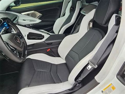 Used 2024 Chevrolet Corvette Z06 w/ Chrome Exterior Badge Package image 15