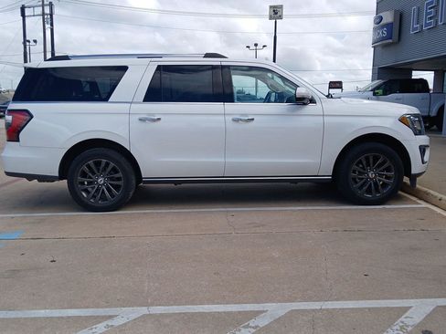 Used 2021 Ford Expedition Max Limited RWD image 6