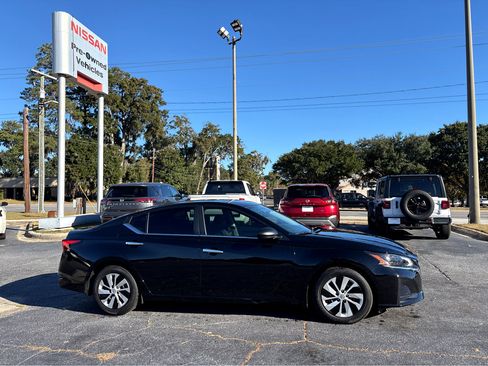 Used 2024 Nissan Altima 2.5 S image 28