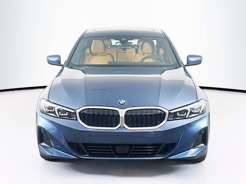 Used 2025 BMW 330i Sedan RWD image 2