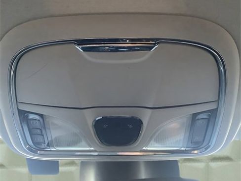 Certified 2022 Jeep Cherokee Limited w/ Elite Package image 29