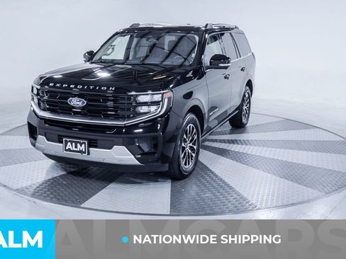 Used 2025 Ford Expedition Platinum AWD/4WD image 2