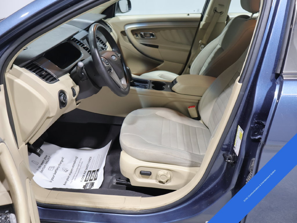 Used 2019 Ford Taurus SE FWD image 2