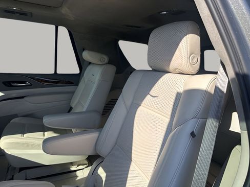 Certified 2022 Cadillac Escalade Sport Platinum image 20
