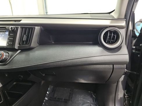Used 2018 Toyota RAV4 LE w/ All Weather Liner Package AWD/4WD image 34