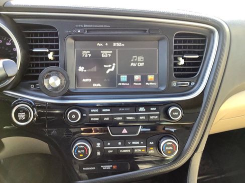 Used 2015 Kia Optima EX image 33