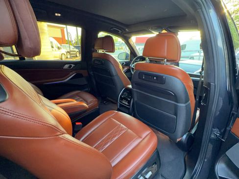Used 2019 BMW X7 xDrive50i w/ M Sport Package AWD/4WD image 22