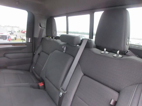 New 2026 GMC Sierra 3500 SLE w/ SLE Value Package image 15