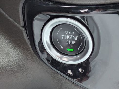 Used 2025 GMC Sierra 1500 SLT RWD image 29