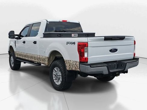Used 2019 Ford F250 XL w/ STX Appearance Package AWD/4WD image 5