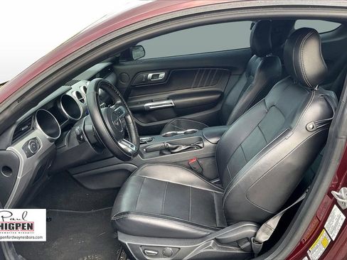 Used 2018 Ford Mustang GT Premium image 24