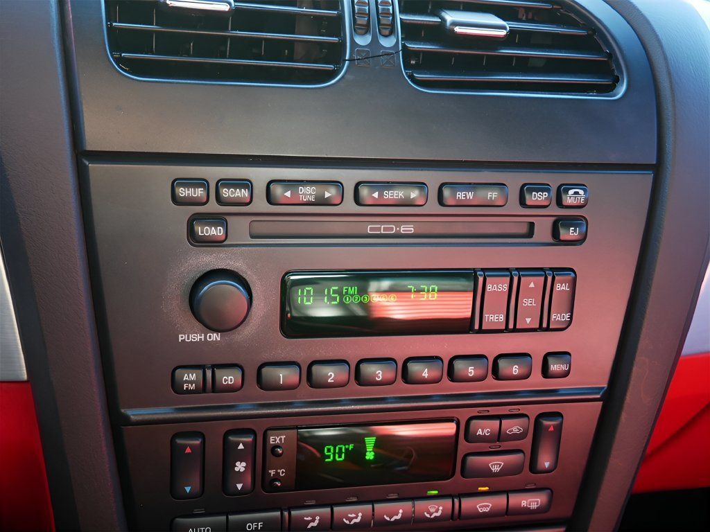 Used 2002 Ford Thunderbird RWD image 22
