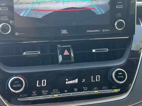 Used 2019 Toyota Corolla XSE FWD image 7