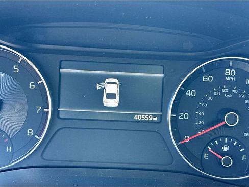 Used 2024 Kia Forte LX image 13