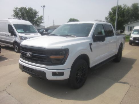 New 2025 Ford F150 XLT w/ Equipment Group 302A MID image 3