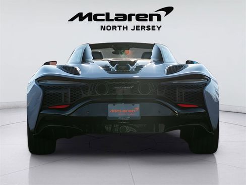 Used 2025 McLaren Artura Spider image 13