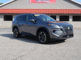 Used 2024 Nissan Rogue SV image 3