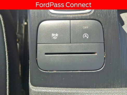 Used 2025 Ford Escape ST-Line w/ Cold Weather Package AWD/4WD image 24