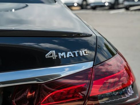 Used 2023 Mercedes-Benz E 350 4MATIC Sedan image 8