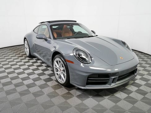 Certified 2025 Porsche 911 Carrera RWD image 25