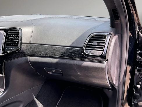 Used 2019 Jeep Grand Cherokee High Altitude AWD/4WD image 26