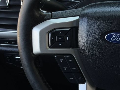 Used 2018 Ford F250 Lariat w/ Lariat Ultimate Package AWD/4WD image 16