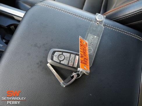 Certified 2025 Ford F250 Lariat w/ FX4 Off-Road Package image 26