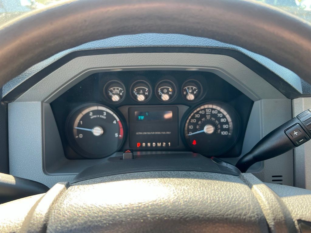 Used 2013 Ford F250 XLT w/ FX4 4X4 Off-Road Pkg image 31